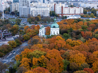 Warszawa, panorama miasta widoczna z okolicy Starych Powązek, jesień © hunter76