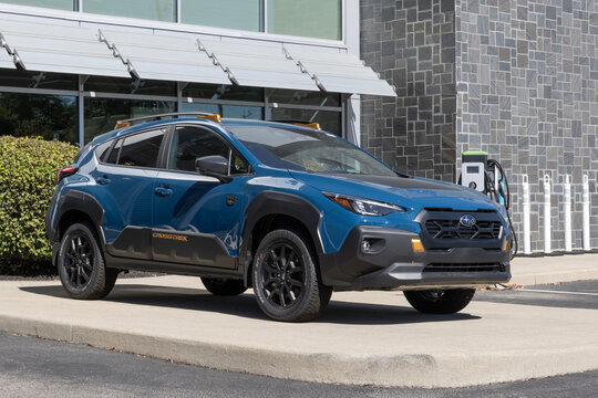 Subaru Crosstrek Wilderness AWD Compact SUV display. Subaru offers the Crosstrek with a 2.5L DOHC BOXER engine. MY:2025