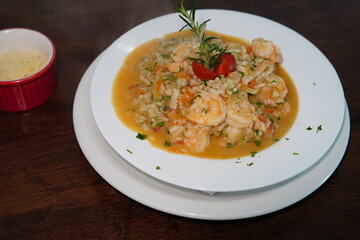 Prato - Camarão - Refeição - Restaurante - Cheff - Comida