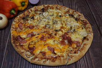 Pizza - Massa - Forno - Comida - Mesa