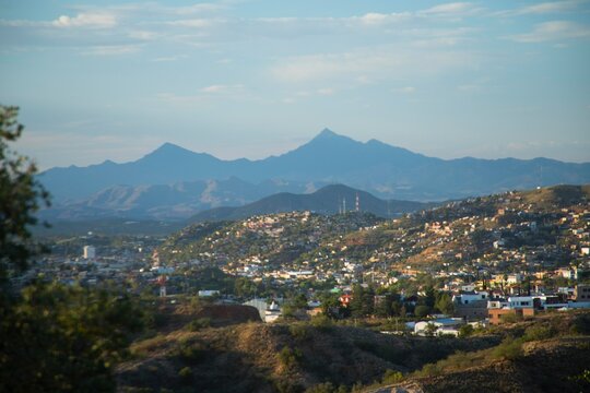 foto aerea con dron de la ciudad fronterisa de Nogales Sonora M&eacute;xico.