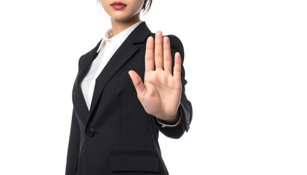 ビジネスウーマンが片手を上げてストップサインを示すジェスチャー｜背景なし・透過PNG・コピースペース