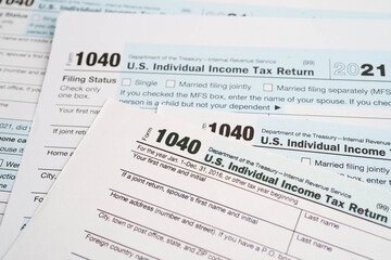 Obraz premium Tax form 1040 U.S. Individual Income Tax Return, business finance concept.