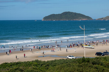 Obraz premium pesca da tainha Florianopolis Florianópolis Santa Catarina Brasil praia do Santinho Ingleses