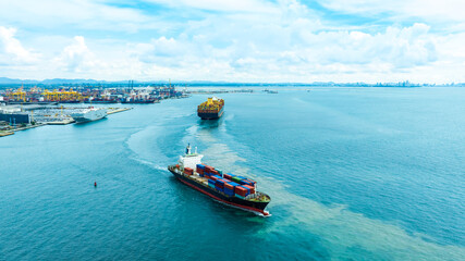 Obraz premium Aerial view of the freight shipping transport system cargo ship container. international transportation Export-import business, logistics, transportation industry concepts 