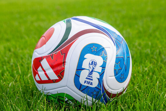 ADIDAS TRIONDA, offizieller Spielball des FIFA World Cup 2026