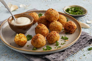 Quinoa Balls with Garlic Mayo