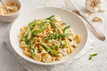 Asparagus Leek Pasta