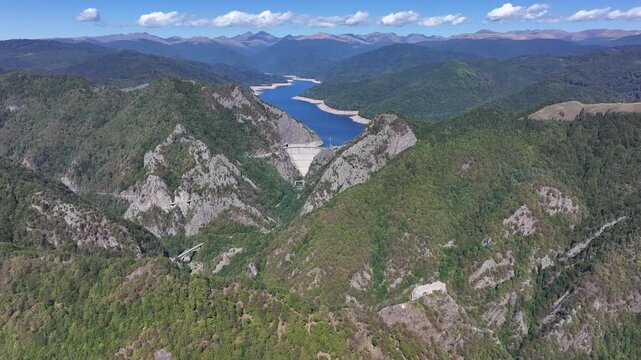 Poenari Fortress &ndash; Aerial view of Vlad the Impaler&rsquo;s mountain stronghold in Romania