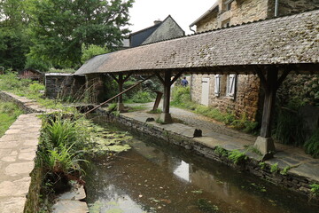 Ancien lavoir, village de Rochefort en Terre, département du Morbihan, Bretagne, France