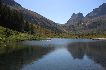 Still Waters, Silent Peaks