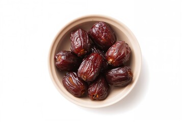 Obraz premium Dates fruit in a bowl, isolated on a white backdrop