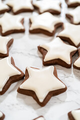 Perfectly Icing Star Cookies with Royal Icing