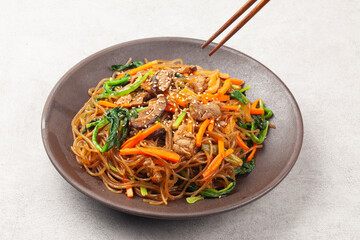 Japchae is a dish made by stir-frying vegetables, mushrooms, meat, and other ingredients and mixing them with boiled glass noodles.

