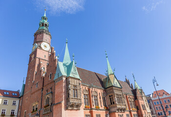 Breslau, Polen, Rynek – der Marktplatz mit altem Rathaus.