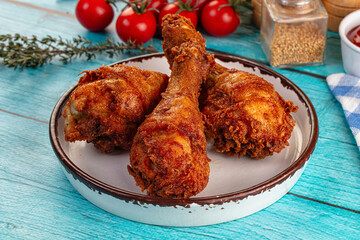 Crispy fried chicken drumsticks leg