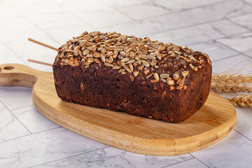 Browl rye bread with seeds