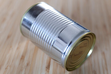 boîte de conserve alimentaire