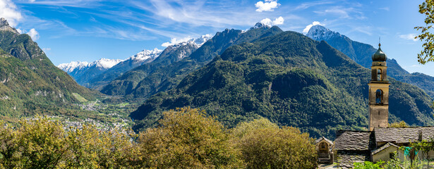 Panorama of the Valchiavenna and Bregaglia Valleys, photographed in Pianazzola in summer.