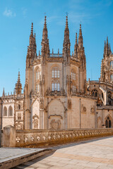 Fototapeta premium Condestable Chapel from Calle de Fernan Gonzalez