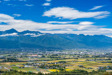 Obraz premium アルプス公園からの安曇野と山岳風景