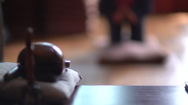 Korean Buddhist Prostrating in Temple - 한국 절에서 절하는 불교 신자