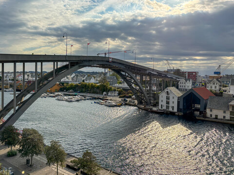 Ris&oslash;y Bridge and Waterfront Architecture in Haugesund, Norway