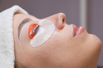 The process of professional lamination and dyeing of eyelashes and eyebrows in the salon. 
