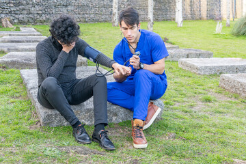 Urgent outdoor medical assistance for a person experiencing sudden illness