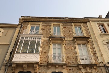 Bâtiment typique, vue de l'extérieur, ville de Vannes, département du Morbihan, Bretagne, France