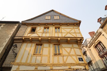 Bâtiment typique, vue de l'extérieur, ville de Vannes, département du Morbihan, Bretagne, France