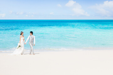 海外ブライダル　海　ウェディング
