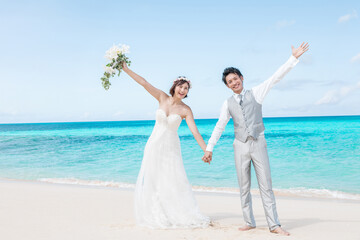 海外ブライダル　海　ウェディング
