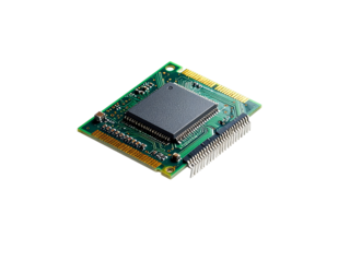 精密な回路が輝くマイクロチップのクローズアップ  ｜背景なし・透過PNG・コピースペース