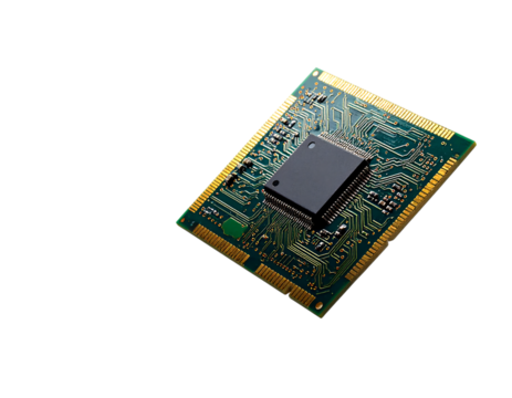 精密な回路が輝くマイクロチップのクローズアップ  ｜背景なし・透過PNG・コピースペース