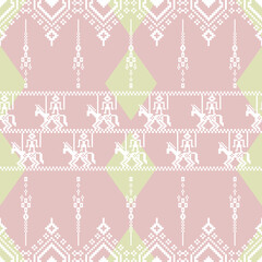 Naklejka premium Elegant pastel pink and green pattern featuring pixel-style Thai warriors on horseback. Inspired by traditional Thai textiles, suitable for fashion design, art prints, and cultural projects.