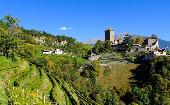 Schlo&szlig; Tirol Meran