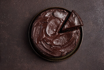 Chocolate brownie cake with rich chocolate topping