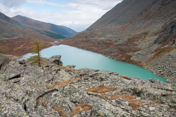 View on lake Akchan and Akchan valley in late august, the Altai Republic, Russia
