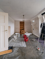 Umzug in neue Wohnung, Renovierungsarbeiten, Malerarbeit in der Wohnung