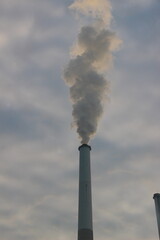 『エントツの煙  大気汚染  』SDGs地球環境   コンビナート工場汚染 