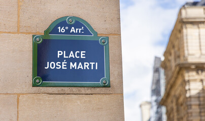 La place José Marti dans le quartier du 16e arrondissement de Paris en France.