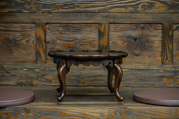 한국 전통 작은 나무 상 