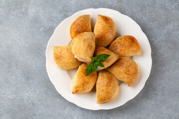 Tiropitákia Kourou; small cheese pies, puff pastries