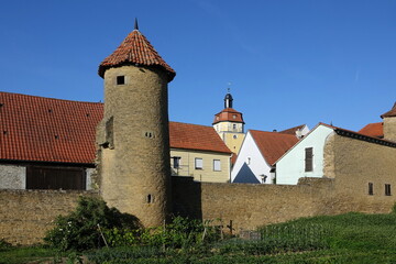 Stadtmauer und Oberes Tor in Mainbernheim