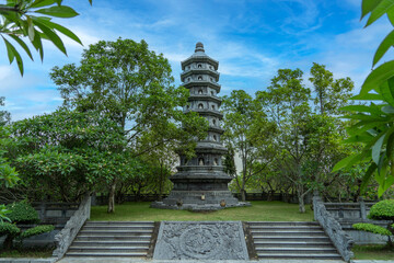 vietnam pagoda, dusk, buddhist tower, faith, twilight, building, gold, ninh binh, buddha, golden, giant, southeast asia, tradition, architecture, tower, bodhi, wealth, sightseeing, travel destination,