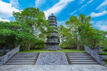 vietnam pagoda, dusk, buddhist tower, faith, twilight, building, gold, ninh binh, buddha, golden, giant, southeast asia, tradition, architecture, tower, bodhi, wealth, sightseeing, travel destination,