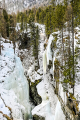 Pontresina, Berninabach, Ova da Bernina, Val Bernina, Wintersport, Eisklettern, Eis, Eiswand, Engadin, Graubünden, Alpen, Winter, Winterlandschaft, Gefahr, Schweiz