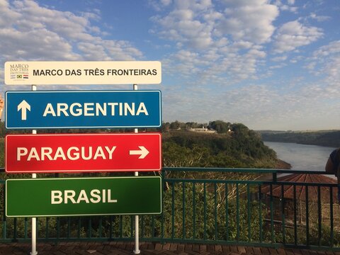 Marco das tr&ecirc;s fronteiras