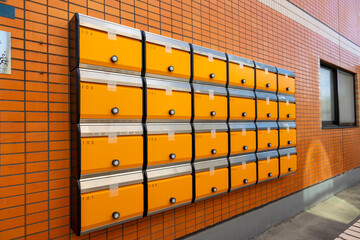 集合住宅の郵便受け